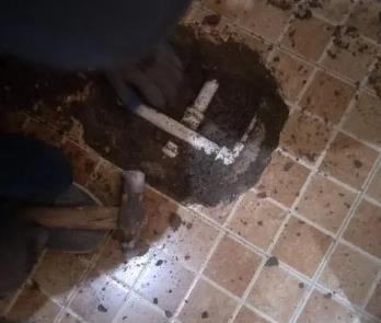 始兴卫生间漏水维修公司为您分享下卫生间渗水如何处理及注意事项